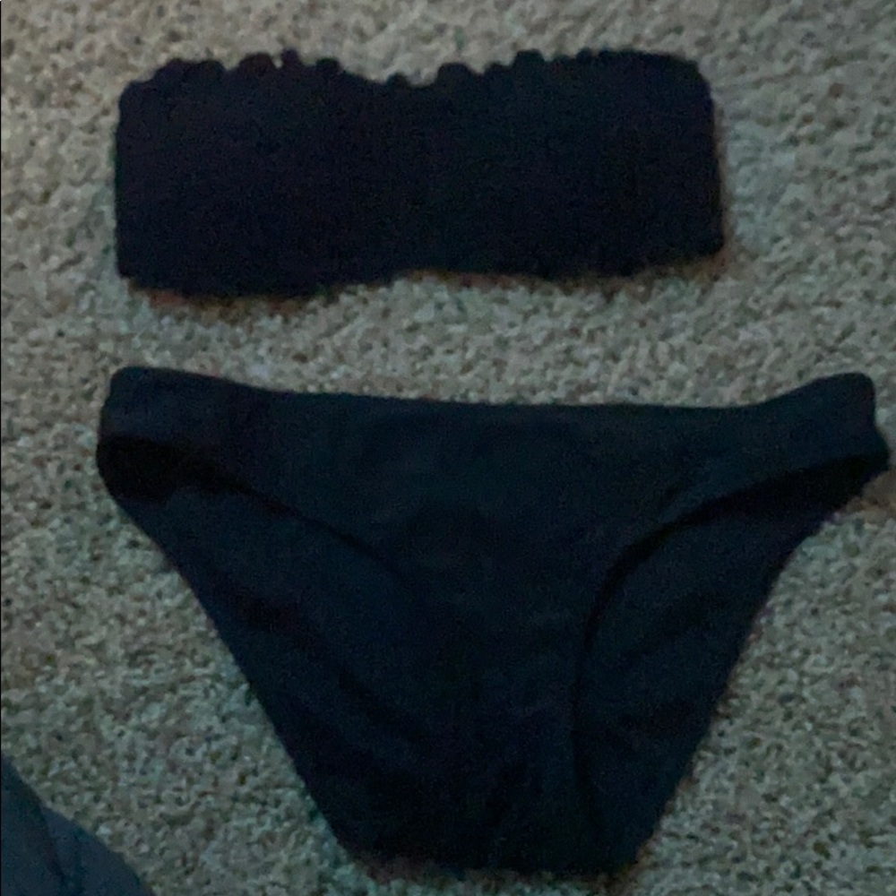Holister mix and match bikinis - Picture 6 of 8